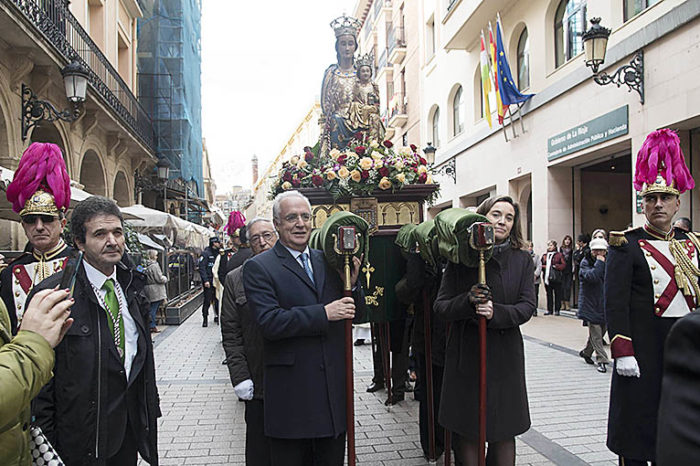 Logroño honra a su patrona