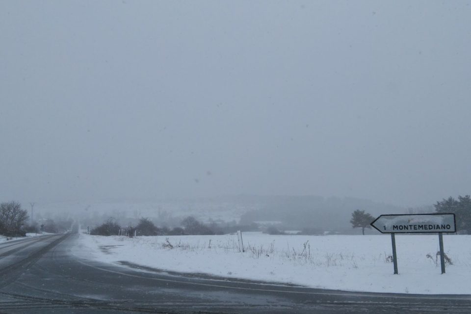 Nieve acumulada en la zona de El Rasillo el pasado viernes. / NR