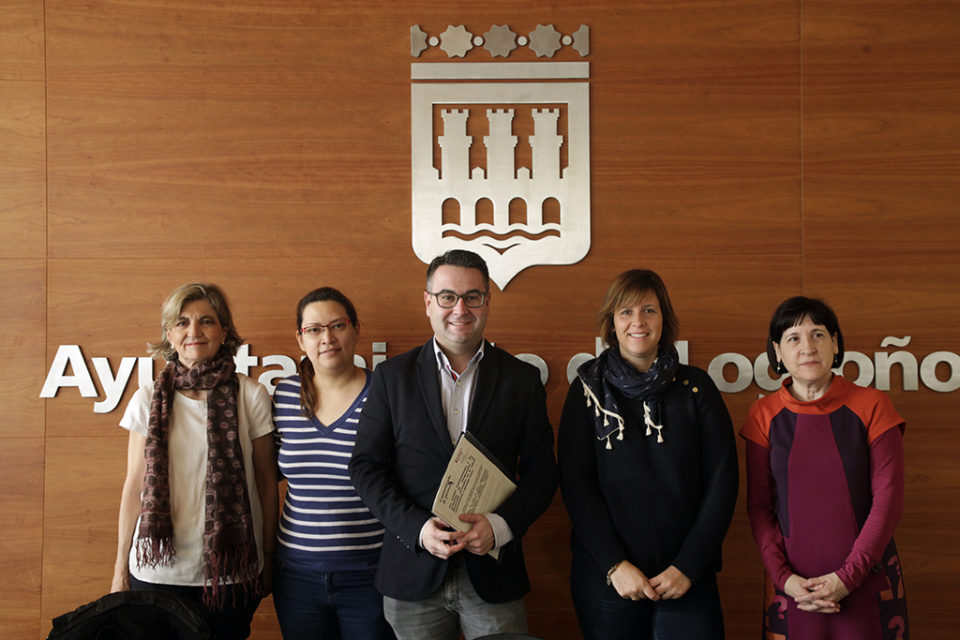 Javier Merino ha presentado los proyectos con representantes de las organizaciones riojanas. / Ingrid