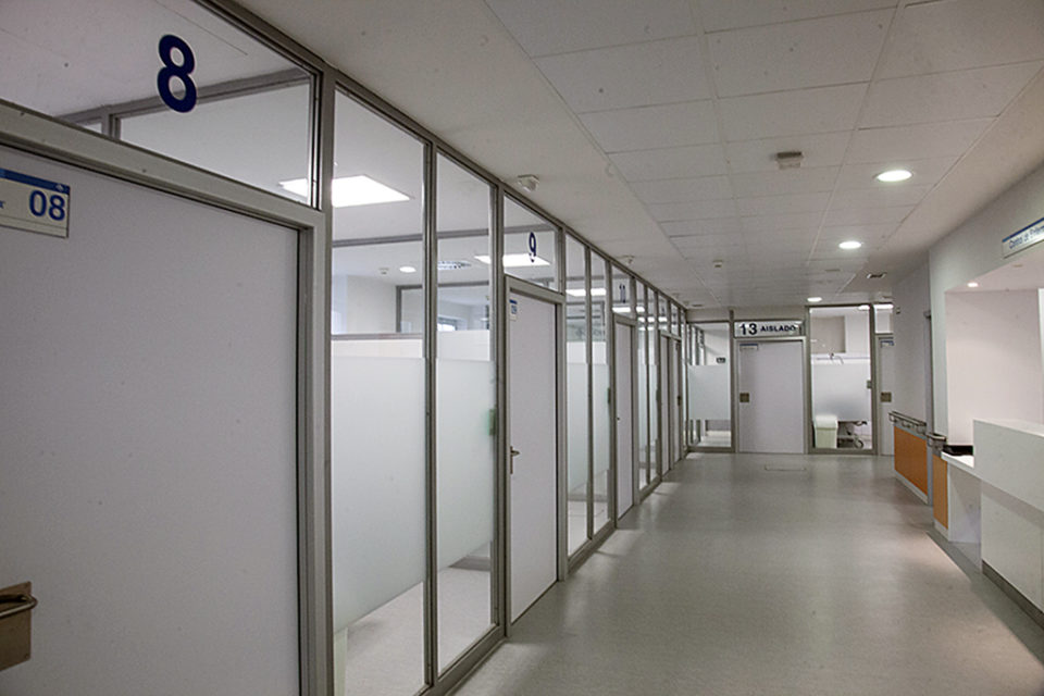 Boxes de Urgencias del Hospital San Pedro. / NR