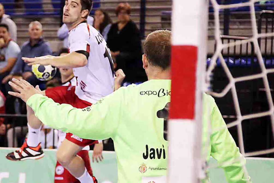 Javi Muñoz, en el partido de la primera vuelta que enfrentó al Ciudad de Logroño con el Valladolid. / Clara Larrea