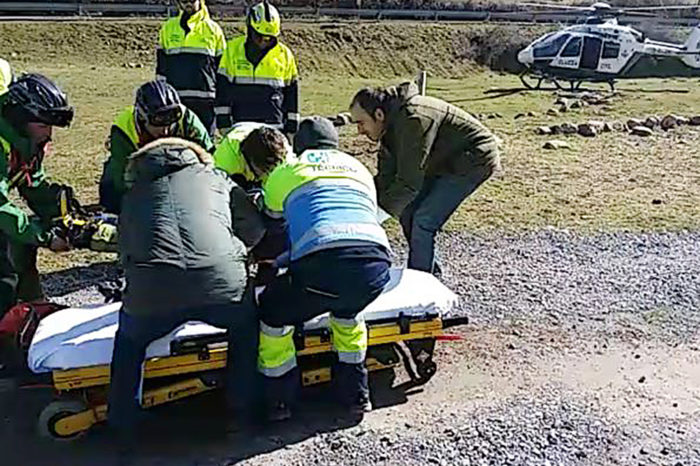 Rescatados en helicóptero varios montañeros en Lumbreras, uno de ellos herido