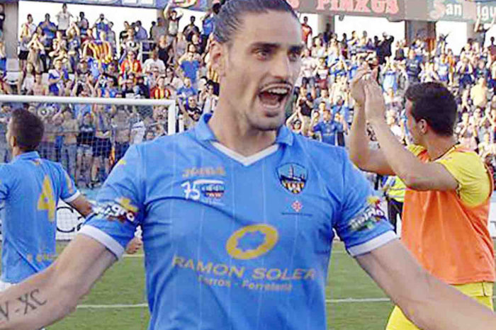 Chamorro ya ejerce de 'nueve'