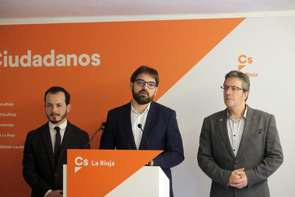 Pablo Baena, Diego Ubis y Julian San Martín en rueda de prensa. / Ingrid