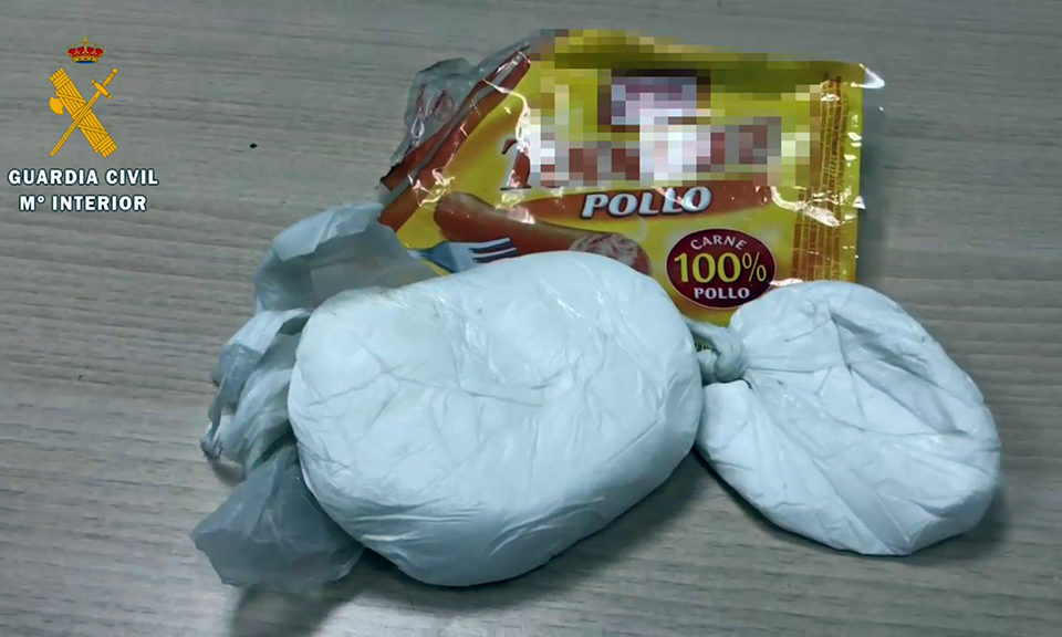Droga intervenida por la Guardia Civil. / Guardia Civil