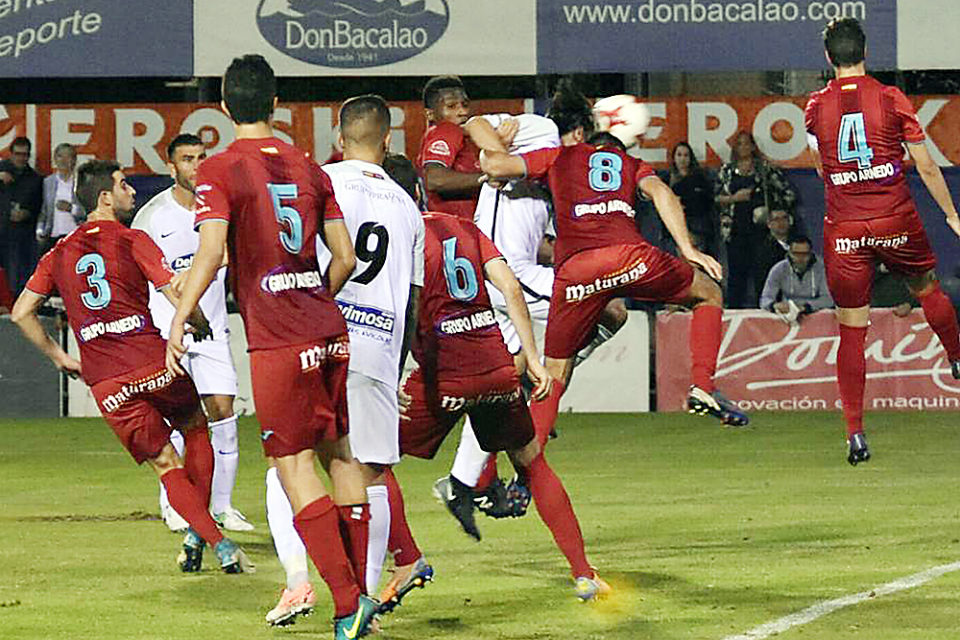El Calahorra sólo ha perdido un partido esta temporada: con el Fuenlabrada en Copa del Rey. / Fuenlabrada