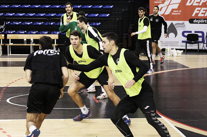 El Logroño marca el camino