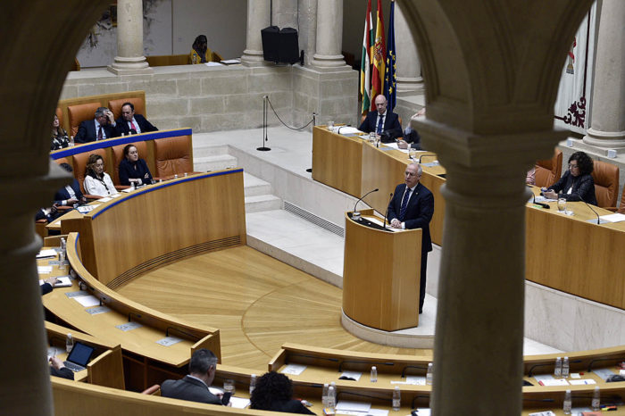 El Parlamento apoya un gran pacto regional por las infraestructuras