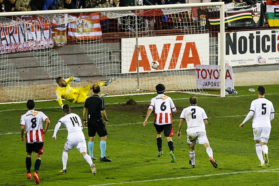 El Mirandés es uno de los rivales directos a los que la UDL se ha de enfrentar en las últimas diez jornadas de liga. / Diario de Miranda