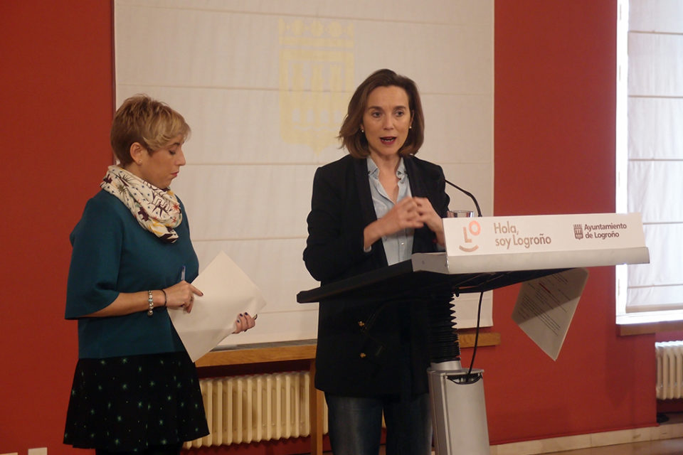 Cuca Gamarra da a conocer los detalles del contenido del futuro código deontológico junto a Castellanos. / NR