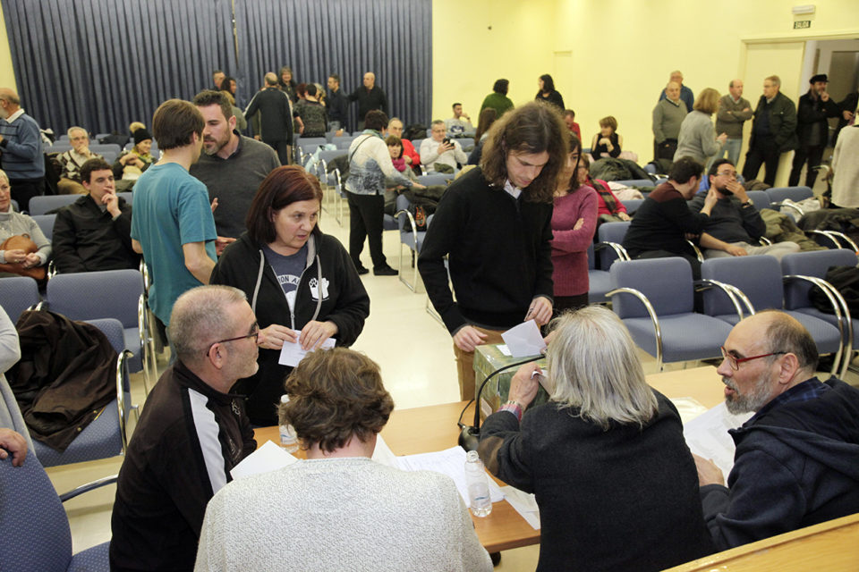 Imagen de la asamblea de Cambia Logroño. /CLARA LARREA