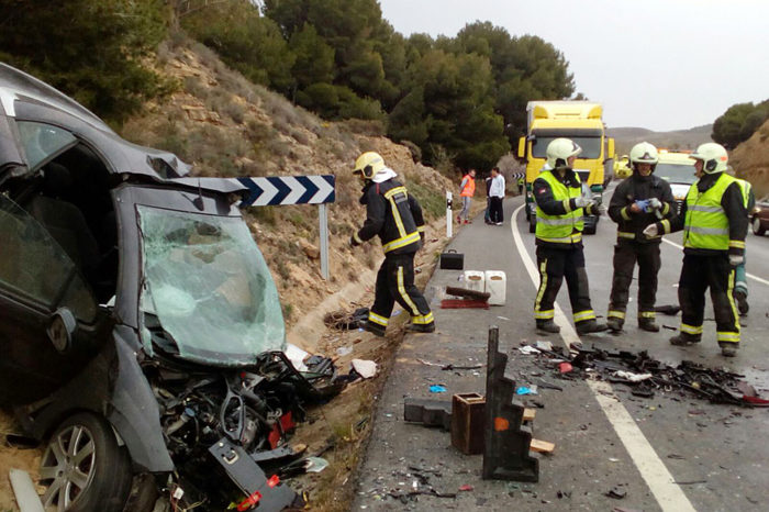 Fallece una niña de 3 años de Valverde y otras dos personas al chocar dos coches en Cintruénigo