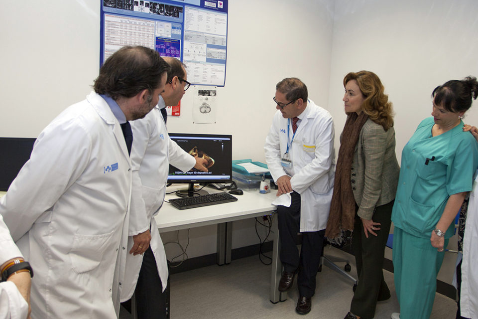 La consejera de Salud visita la Unidad de Imagen Cardiaca. /NR