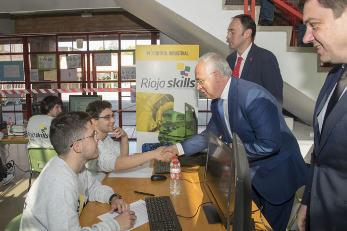 El Gobierno crea una marca corporativa para unificar la FP