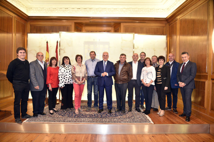 El Gobierno destina 3,4 millones a 13 mancomunidades para servicios sociales