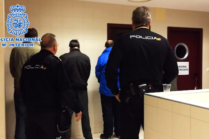 Cae una banda en La Rioja que vendía por internet entradas y alquileres vacacionales falsos