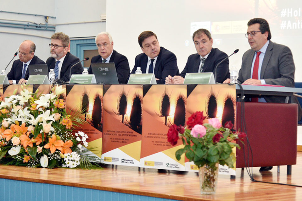 Apertura de las Jornadas Educativas sobre el Holocausto y el Antisemitismo. / NR