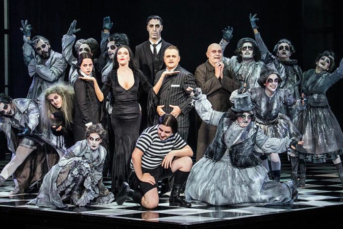 ‘La familia Addams’ llega al Bretón con 20 actores