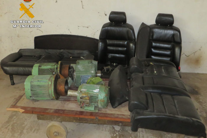 Detenidos padre e hijo por hurtar material de una antigua fábrica en Nájera