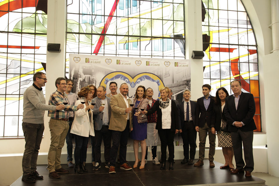 Presentación de la nueva junta directiva de la Asociación de Hosteleros Zona Laurel, a la que asistieron autoridades locales y regionales. / Ingrid