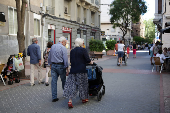 UGT exige a la empresa del servicio de ayuda a domicilio que pague a las trabajadoras los desplazamientos