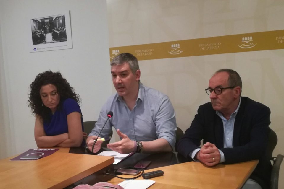 Germán Cantabrana, en el centro, en una imagen de archivo. / NR