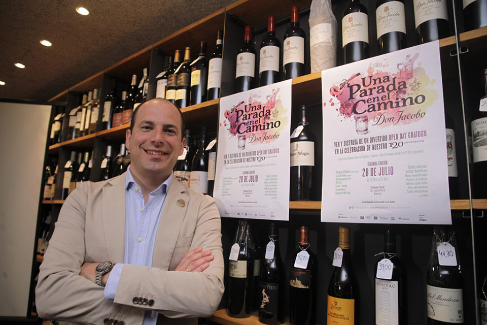 El gerente de Bodegas Corral, Carlos Rubio, en el restaurante La Tavina. / Ingrid