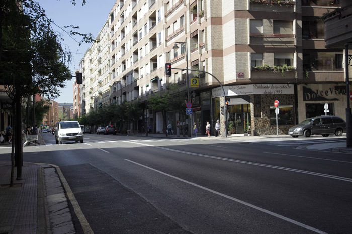 Una obra ampliará las aceras en el cruce entre Chile y Vitoria