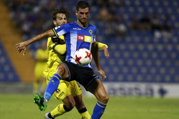 Mikel Santamaría, central para la UDL