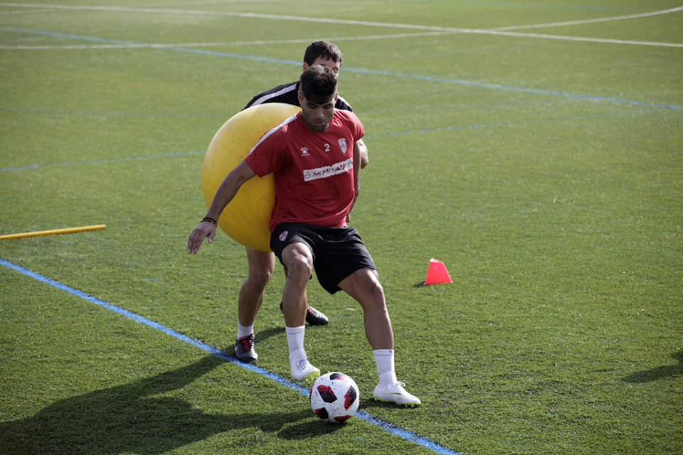 Sesión de entrenamiento celebrada este martes del conjunto blanquirrojo. / Ingrid