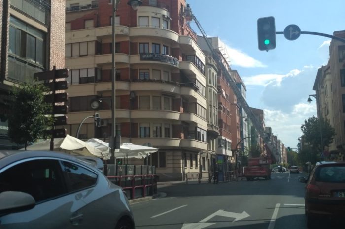 Un herido tras caerle unos cascotes en el centro de Logroño