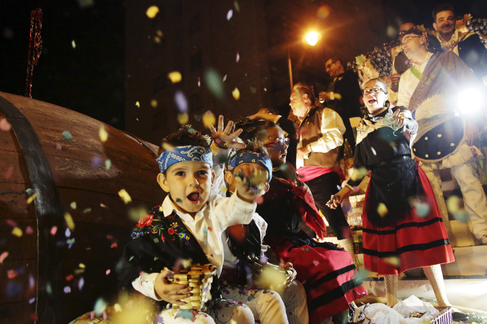 Carroza ganadora del desfile de las fiestas del año pasado. /Clara Larrea