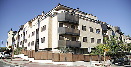 Vecinos de una urbanización de Villamediana desinfectan su red de agua caliente por un caso de legionela