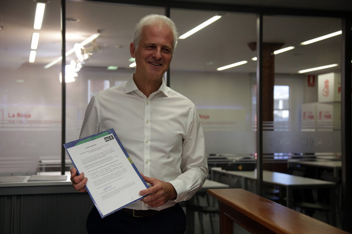 Hermoso de Mendoza se presenta a las primarias del PSOE de Logroño