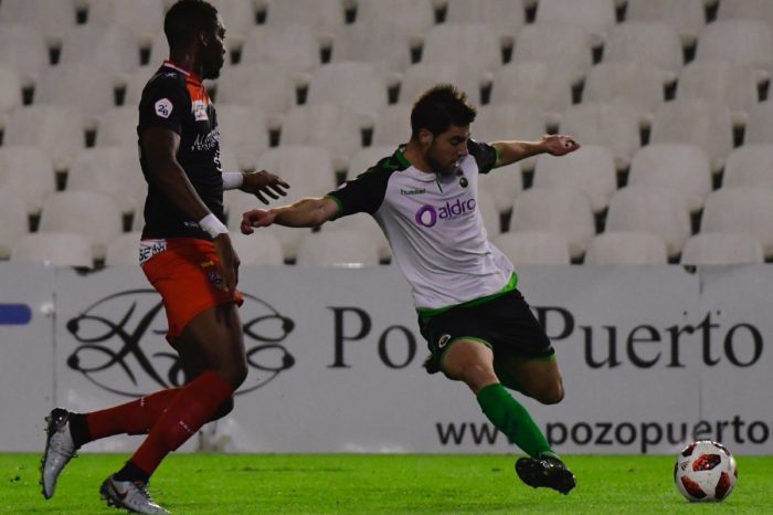 Un penalti tumba a la UDL