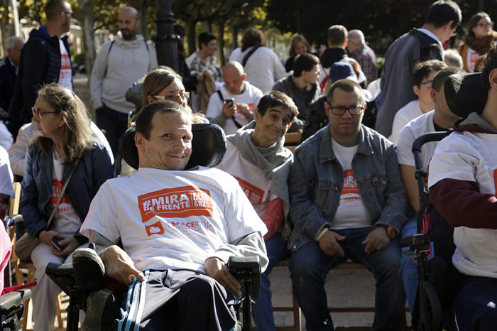 Defienden la intimidad de personas con parálisis cerebral