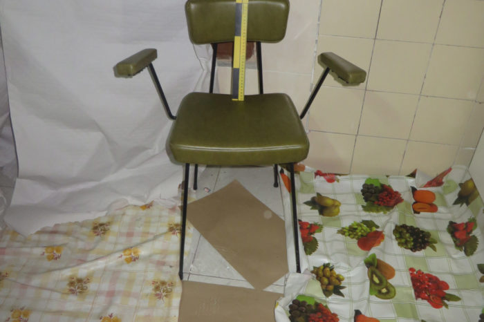 Detenido por atar a una silla y amenazar con un cuchillo a una mujer tras una discusión por droga