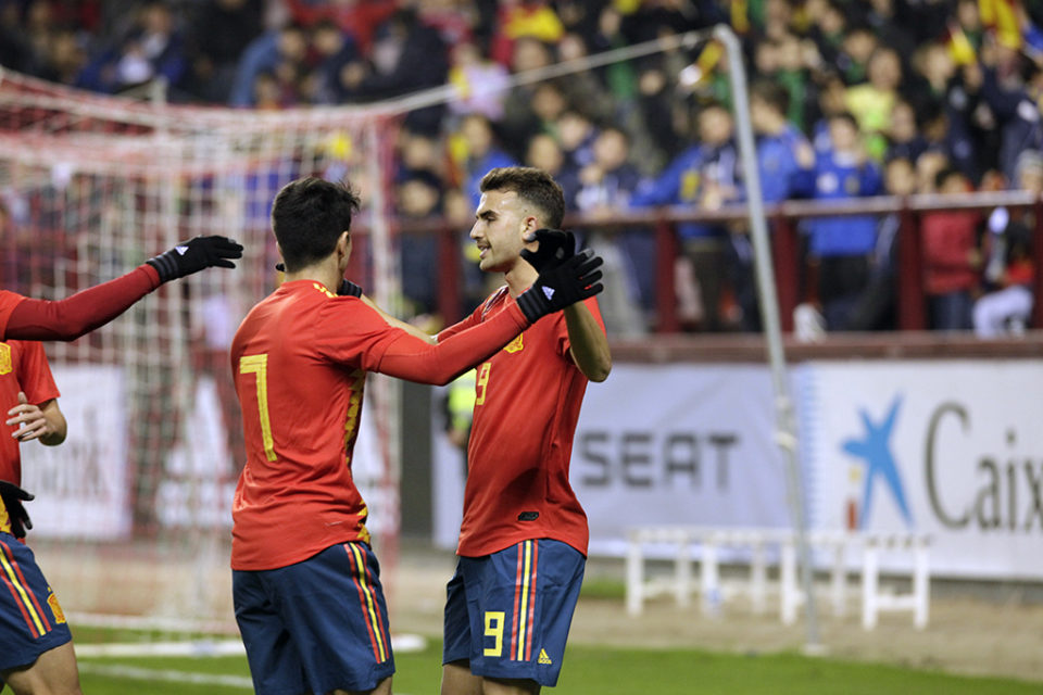 Mayoral celebra el gol en Las Gaunas. / Darío Uruñuela
