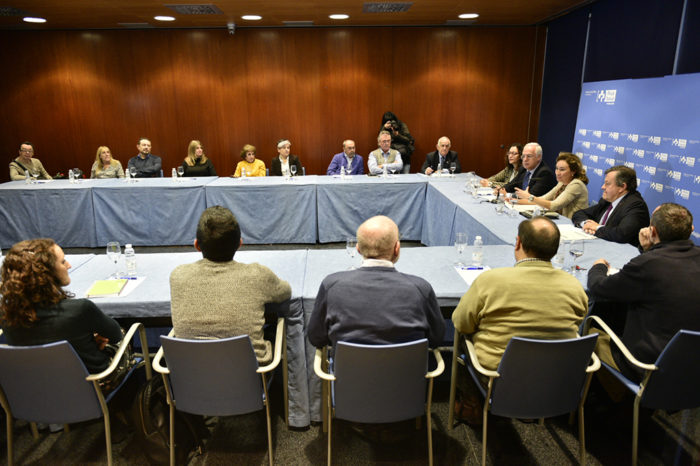 Ceniceros agradece a 17 asociaciones de salud su colaboración con el Gobierno