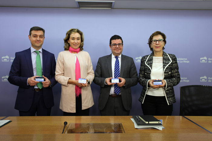 Salud distribuirá en diciembre las nuevas tarjetas sanitarias de uso en todo el país