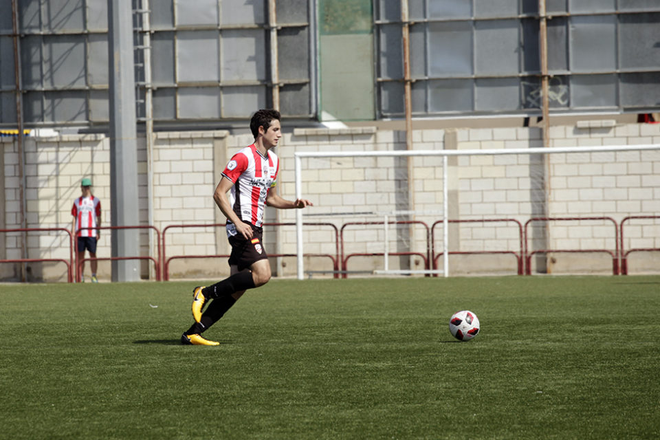 Pablo Bobadilla, en acción en un partido con el filial. / Ingrid