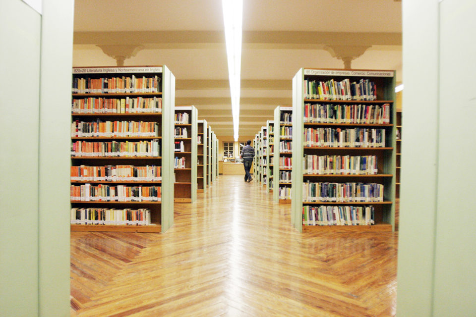 Interior de la Biblioteca de La Rioja. / Álvaro Díaz
