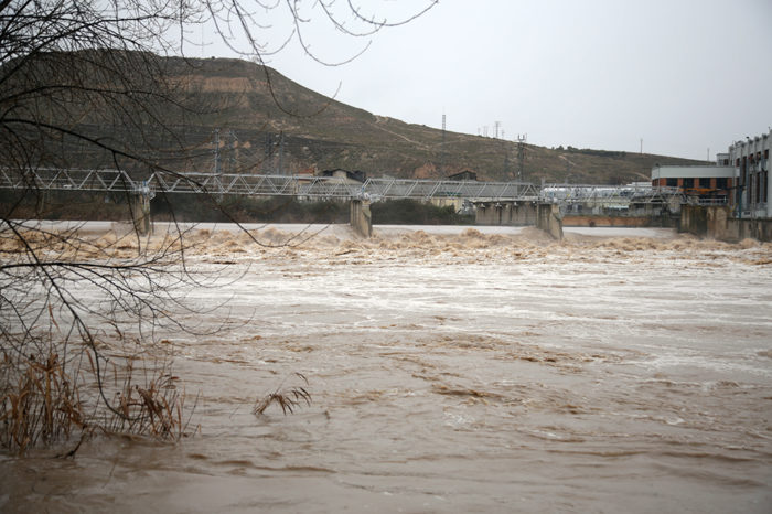Protección Civil alerta del aumento del caudal del Ebro este sábado