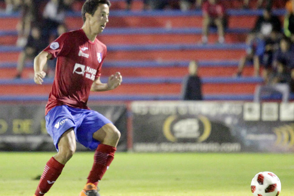 Javi Duro, en el partido de Copa que enfrentó al Calahorra con la Gimnástica. / Clara Larrea