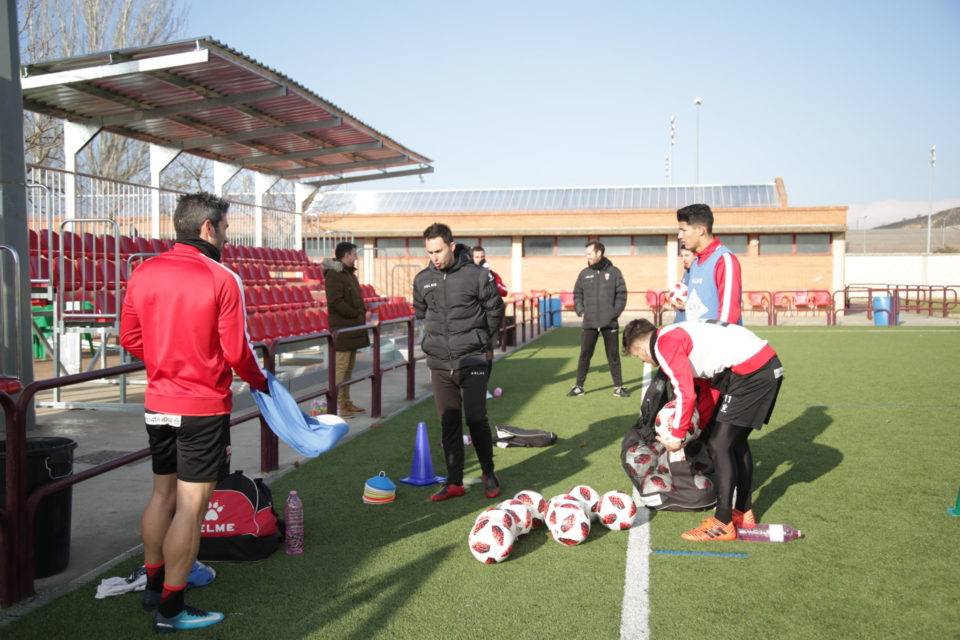 Sergio Rodriguez, en el entrenamiento del pasado lunes junto a Marcos André y Guillermo Cabrera. / Clara Larrea