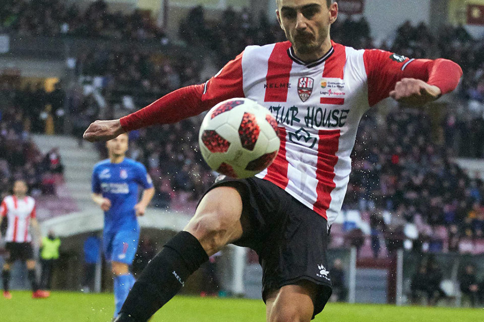 Juan Iglesias vio ante el Calahorra la quinta amarilla de la presente temporada. / Rafa Laguna ((CD Calahorra)