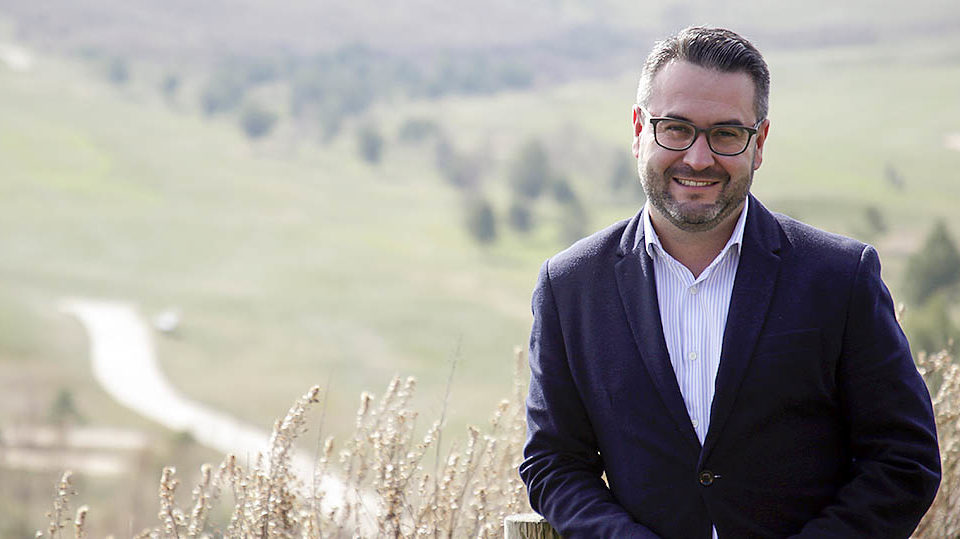 Javier Merino no se pierde ningún acontecimiento deportivo, en este caso, en el Campo de Golf de La Grajera. / Clara Larrea