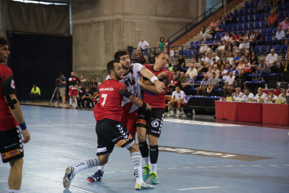 Imagen del partido que el pasado 15 de septiembre enfrentó en el Palacio al Logroño con el Granollers. / Clara Larrea