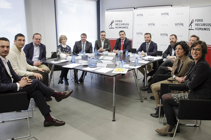 Empresas constatan la escasez de mujeres en carreras técnicas