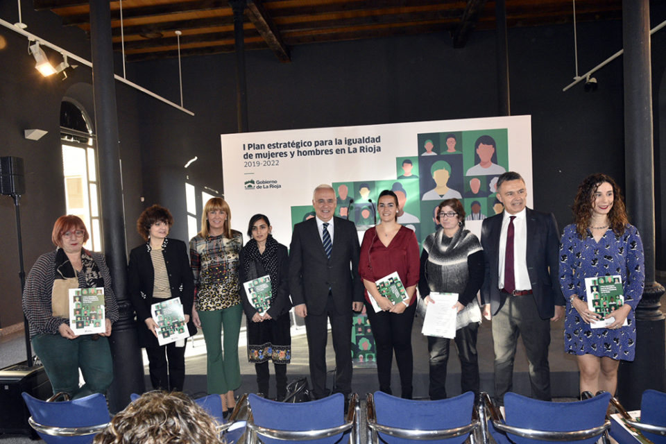 Ceniceros, en la presentación del Plan de Igualdad. / NR